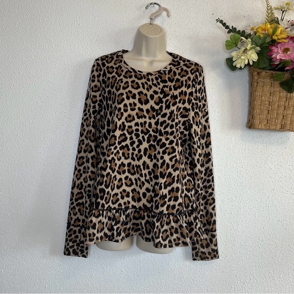 kate spade Tops - KATE SPADE | Leopard Print Long Sleeve Ruffle Bottom Size XS